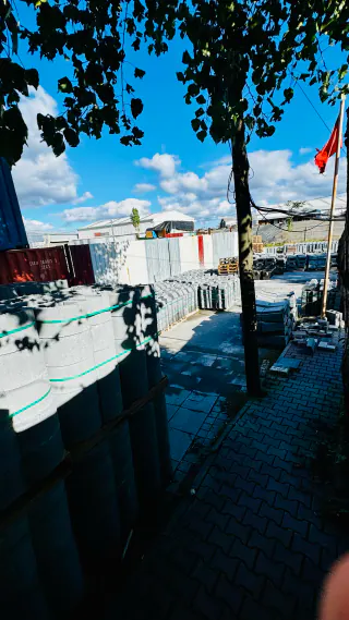 Memiş Beton Elemanları üretim ve stok sahası — üretim ve stok sahası genel görünümü